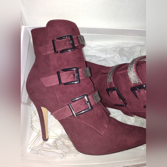 Woman's Suede Burgundy Booties* Size 10*Stiletto* Wore Once* In original box* - Picture 4 of 4
